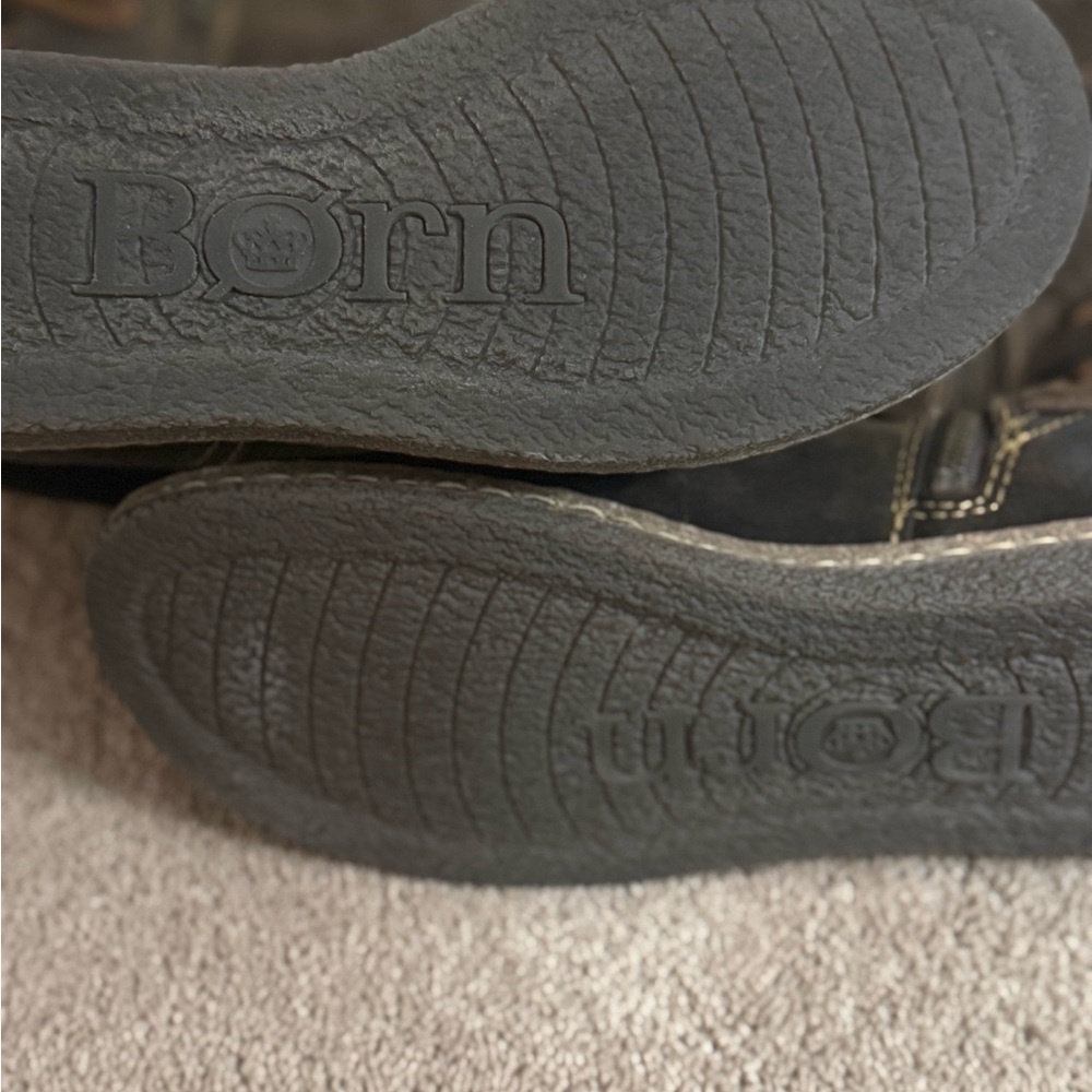 Womens Sable boot by Born size 9 excellent condition!! Super super quality boot! - Picture 3 of 11